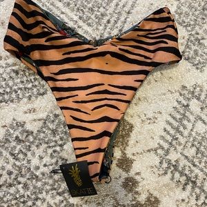 NWT skatie melly bottoms